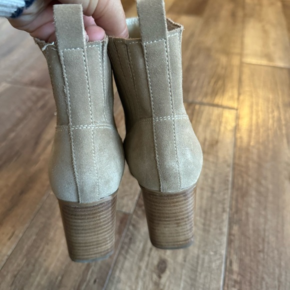 Marc Fisher Marela tan leather pointed toe block heel boots size 6.5 - Picture 5 of 10